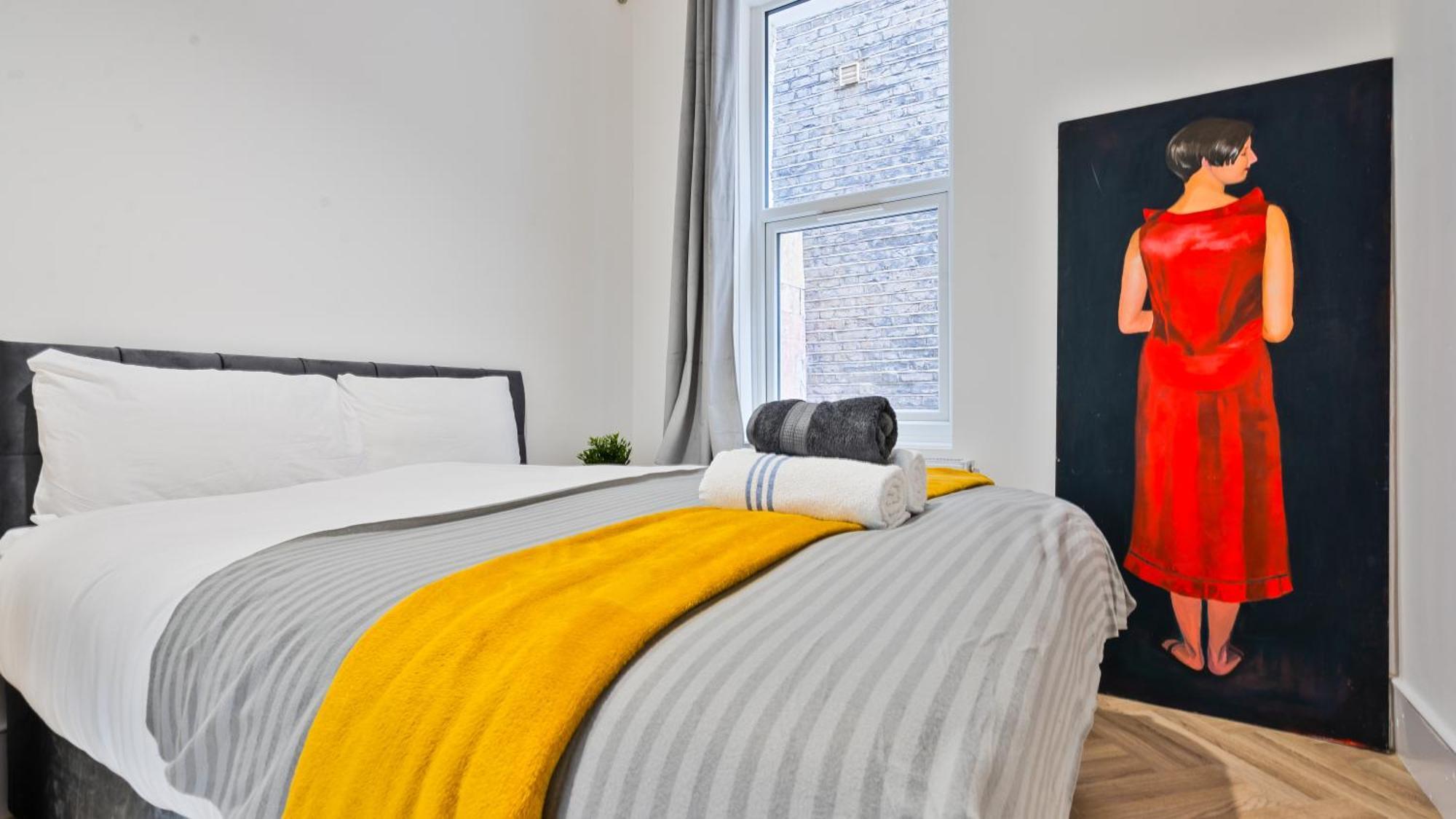 Pool Table High End - 2 Bedroom Flat Apartment